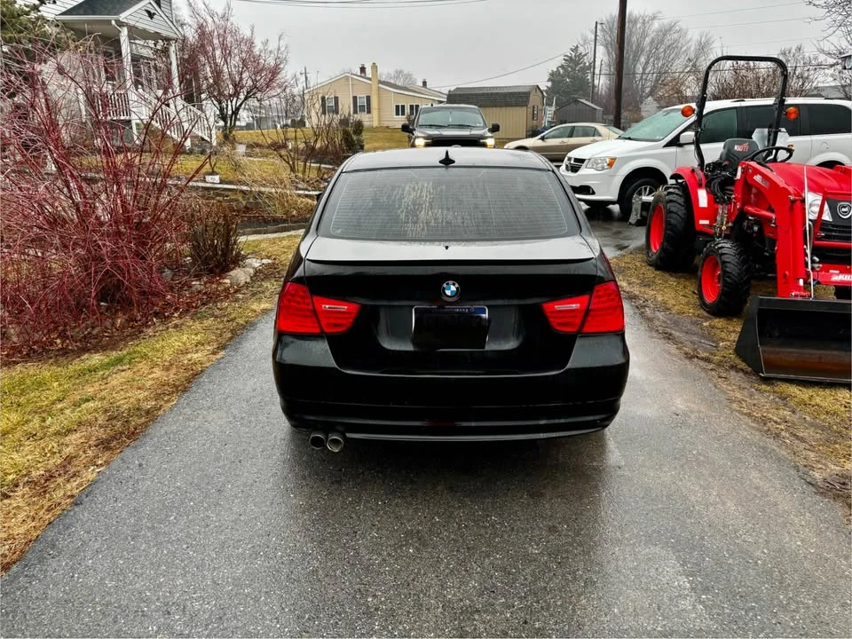 2011 BMW E90 3 Series Sedan - Image 4 of 7