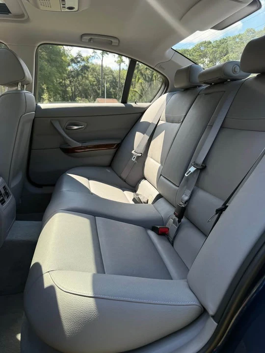 2011 BMW E90 3 Series Sedan - Image 13 of 20