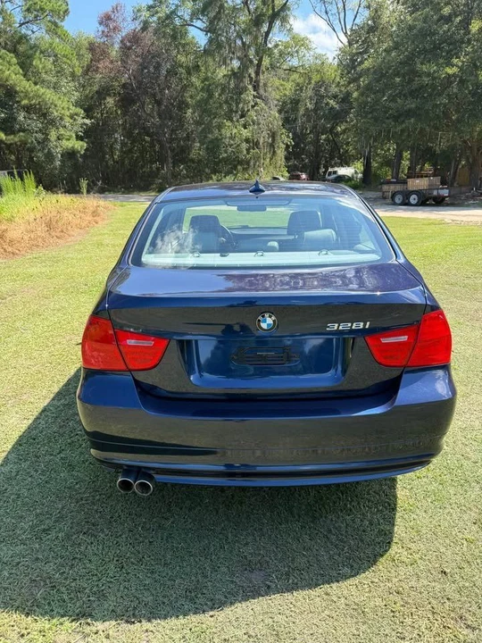 2011 BMW E90 3 Series Sedan - Image 9 of 20
