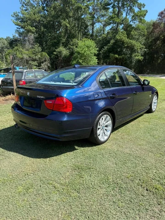2011 BMW E90 3 Series Sedan - Image 7 of 20