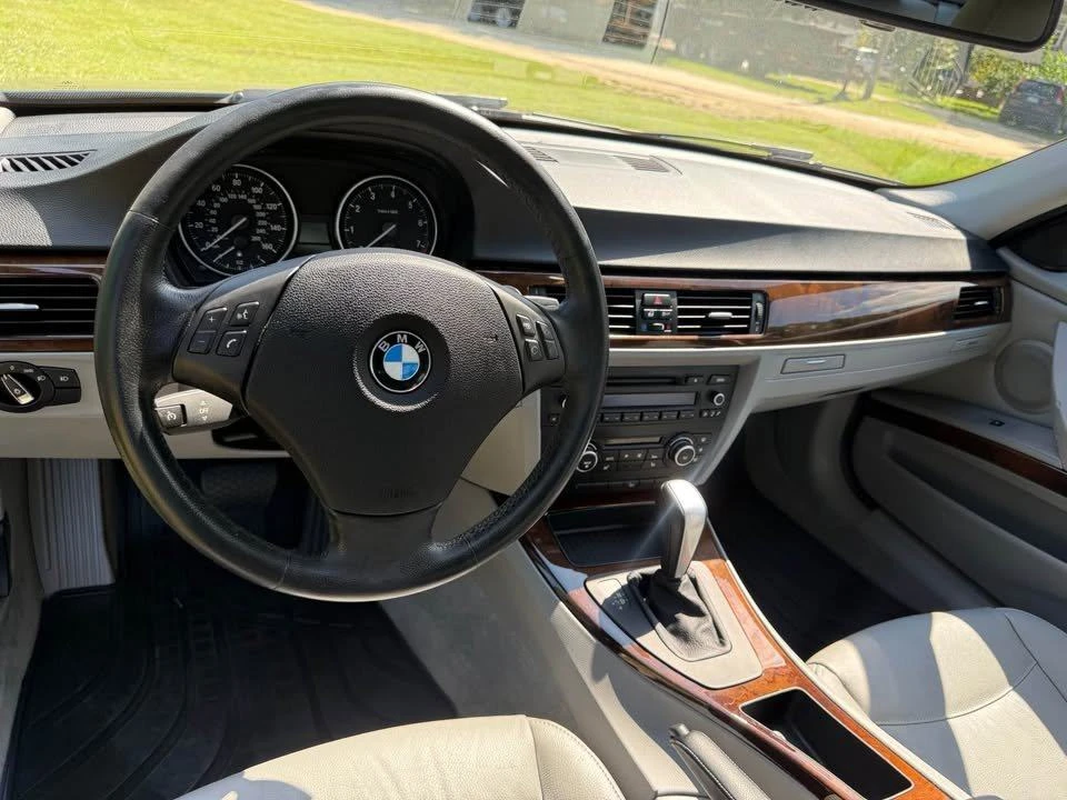 2011 BMW E90 3 Series Sedan - Image 12 of 20