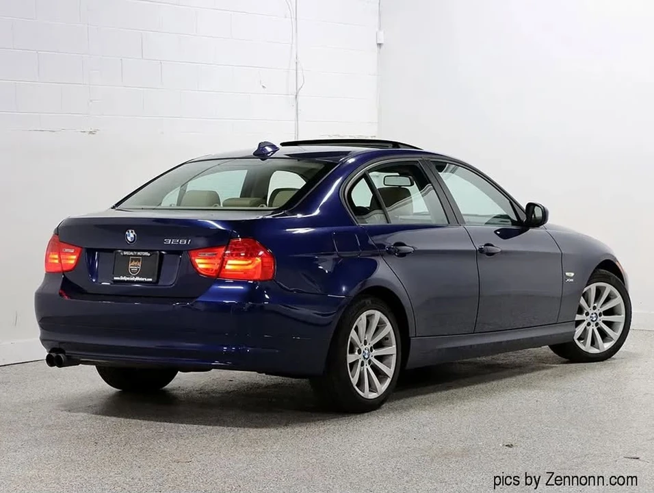 2011 BMW E90 3 Series Sedan - Image 8 of 13