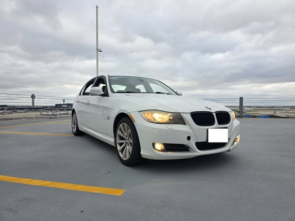 2011 BMW E90 3 Series Sedan - Image 5 of 8