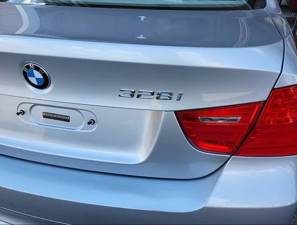 2011 BMW E90 3 Series Sedan - Image 7 of 16
