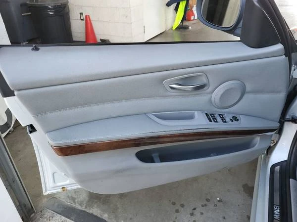 2011 BMW E90 3 Series Sedan - Image 14 of 16