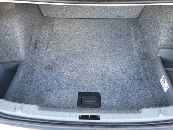 2011 BMW E90 3 Series Sedan - Image 16 of 16