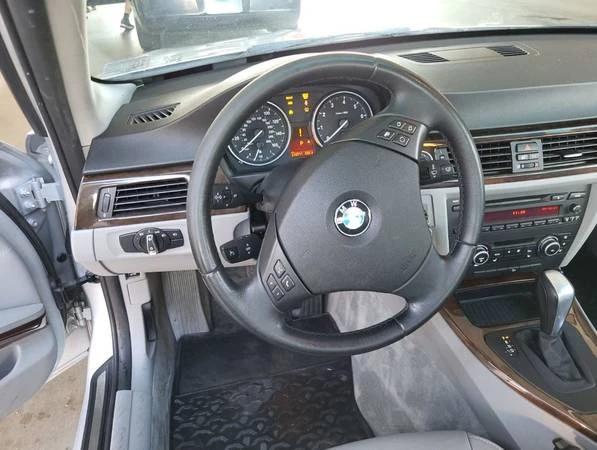 2011 BMW E90 3 Series Sedan - Image 11 of 16