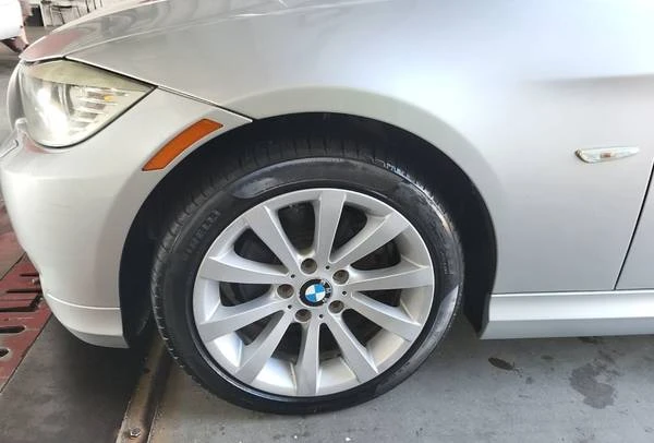 2011 BMW E90 3 Series Sedan - Image 6 of 16