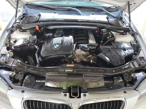 2011 BMW E90 3 Series Sedan - Image 15 of 16