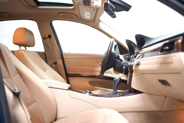 2011 BMW E90 3 Series Sedan - Image 21 of 21