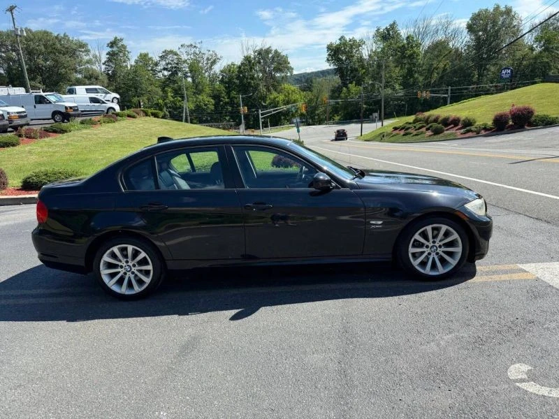2011 BMW E90 3 Series Sedan - Image 7 of 12