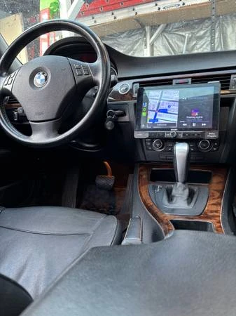 2011 BMW E90 3 Series Sedan - Image 10 of 19