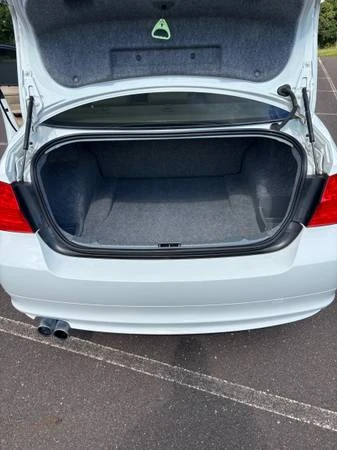 2011 BMW E90 3 Series Sedan - Image 8 of 8