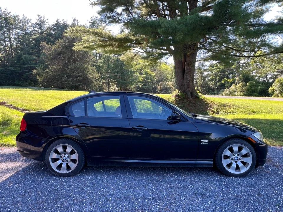 2011 BMW E90 3 Series Sedan - Image 12 of 12