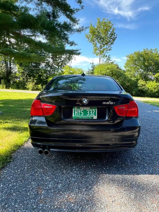 2011 BMW E90 3 Series Sedan - Image 7 of 12