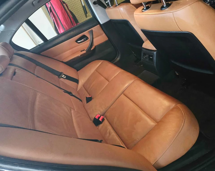 2011 BMW E90 3 Series Sedan - Image 8 of 10