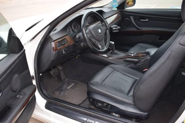 2011 BMW E90 3 Series Sedan - Image 10 of 19