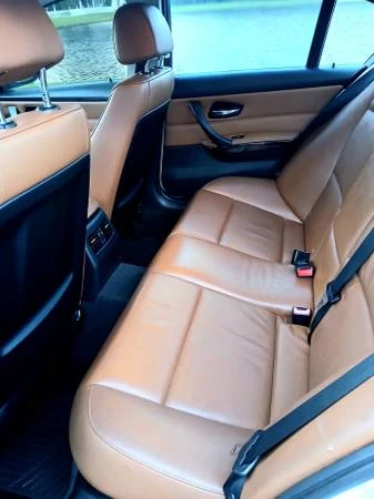 2011 BMW E90 3 Series Sedan - Image 10 of 10