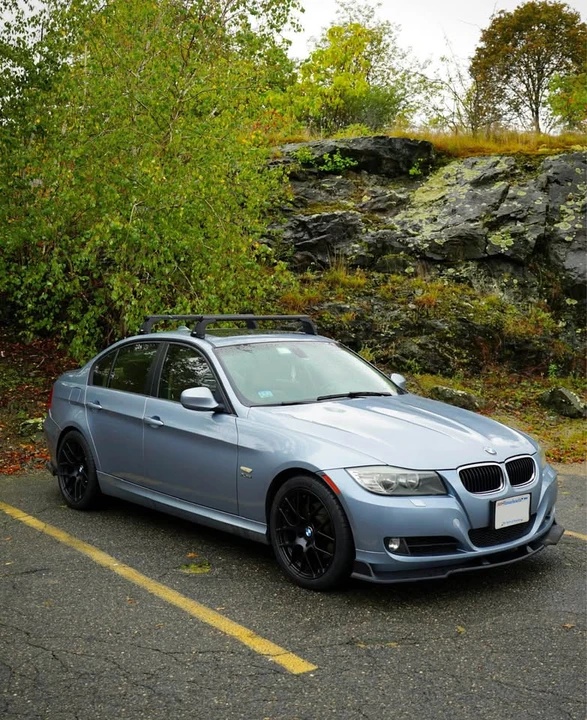 2011 BMW E90 3 Series Sedan - Image 9 of 9