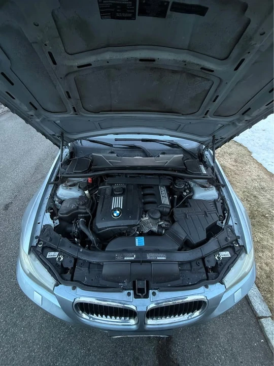 2011 BMW E90 3 Series Sedan - Image 7 of 9