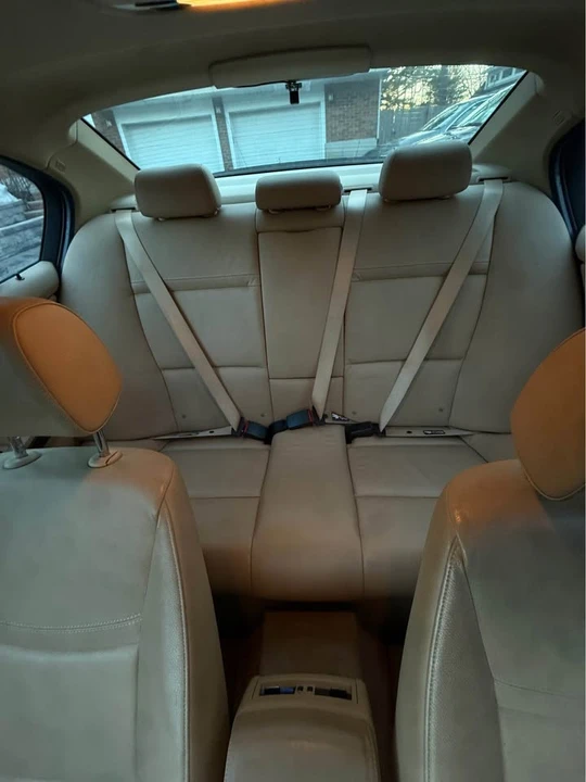 2011 BMW E90 3 Series Sedan - Image 6 of 9