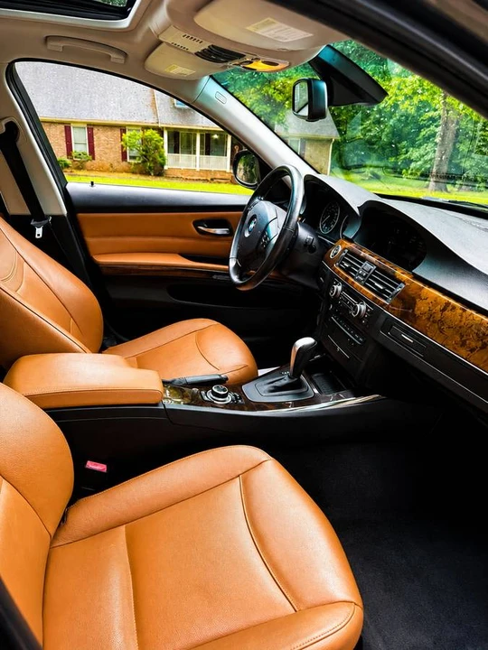 2011 BMW E90 3 Series Sedan - Image 9 of 13
