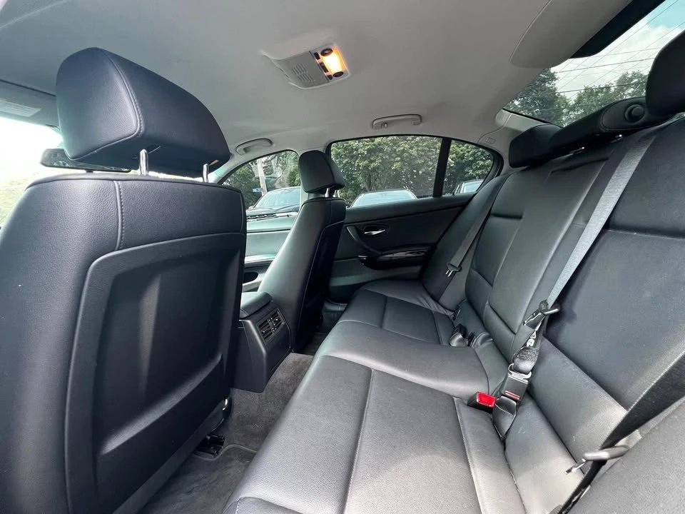 2011 BMW E90 3 Series Sedan - Image 15 of 15