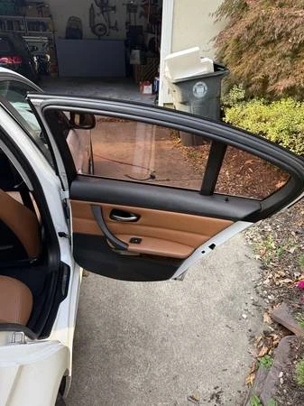 2011 BMW E90 3 Series Sedan - Image 14 of 15