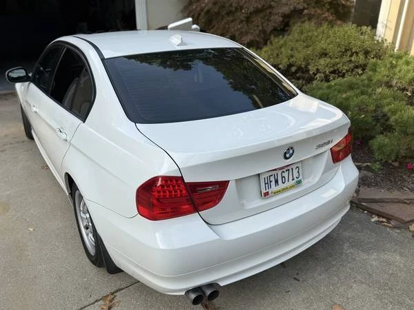 2011 BMW E90 3 Series Sedan - Image 3 of 15