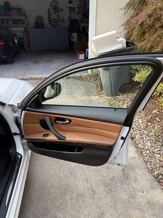 2011 BMW E90 3 Series Sedan - Image 15 of 15