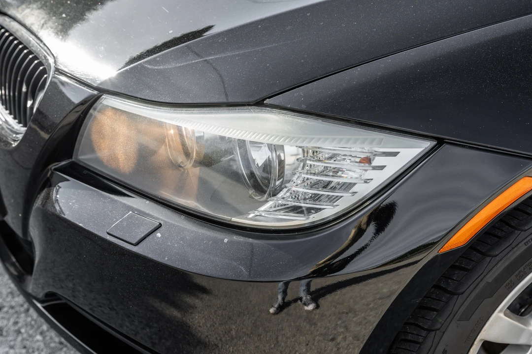 2011 BMW E90 3 Series Sedan - Image 16 of 31
