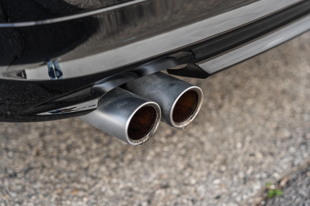2011 BMW E90 3 Series Sedan - Image 22 of 31