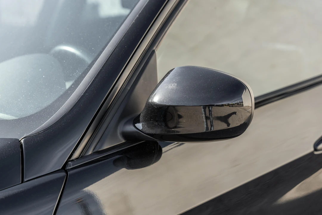 2011 BMW E90 3 Series Sedan - Image 17 of 31