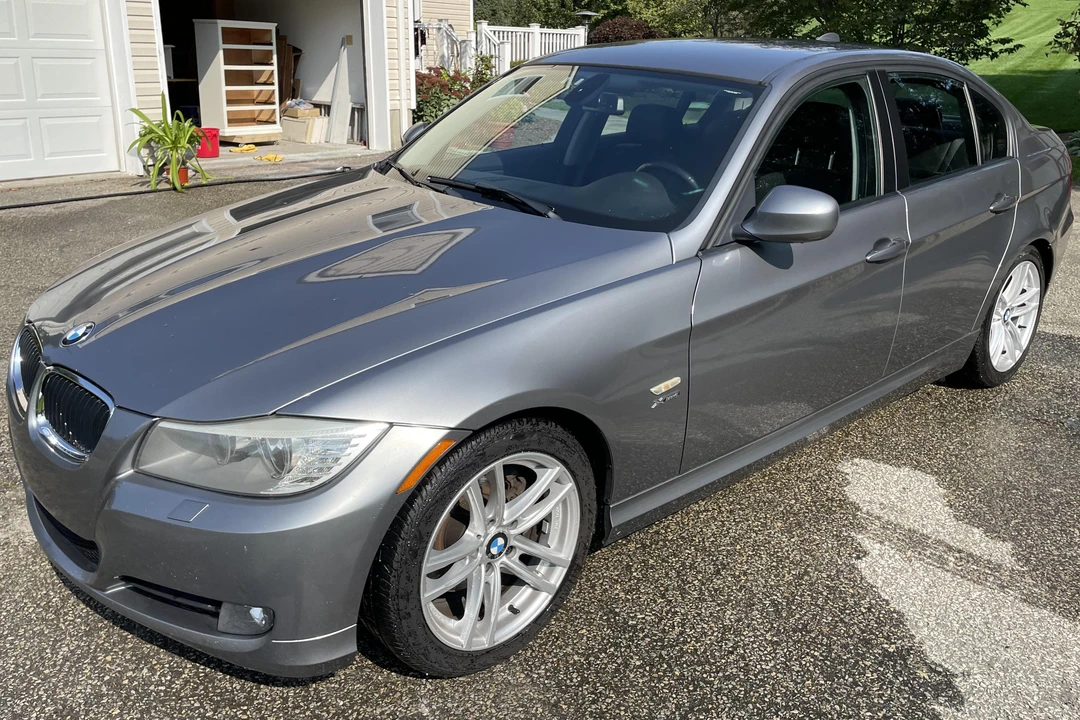 2011 BMW E90 3 Series Sedan - Image 6 of 7