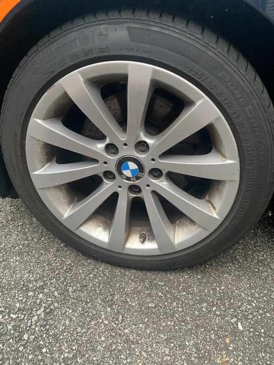 2011 BMW E90 3 Series Sedan - Image 24 of 31