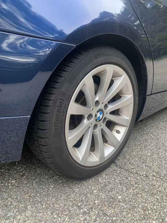 2011 BMW E90 3 Series Sedan - Image 27 of 31