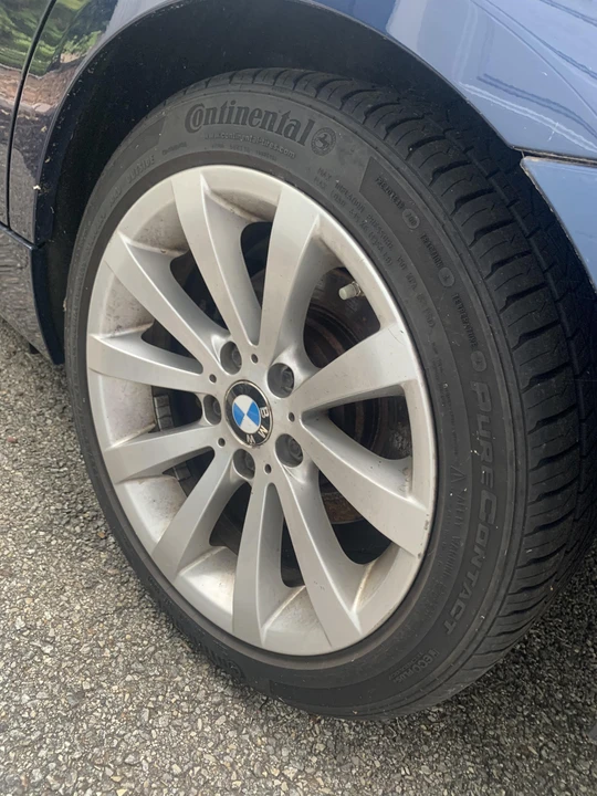 2011 BMW E90 3 Series Sedan - Image 26 of 31
