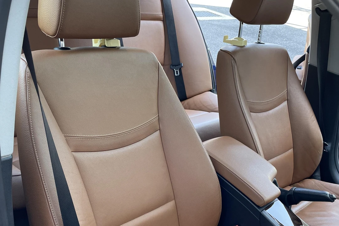 2011 BMW E90 3 Series Sedan - Image 29 of 31