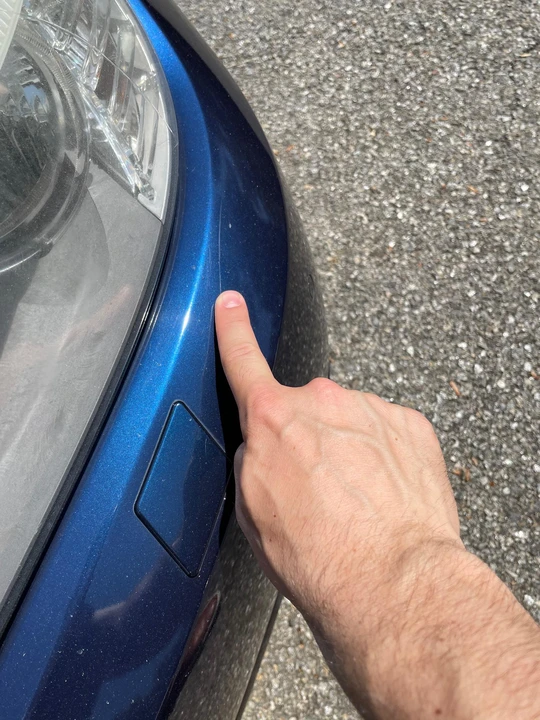 2011 BMW E90 3 Series Sedan - Image 21 of 31