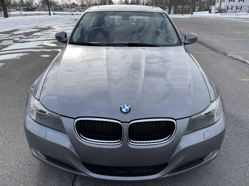 2011 BMW E90 3 Series Sedan - Image 6 of 31