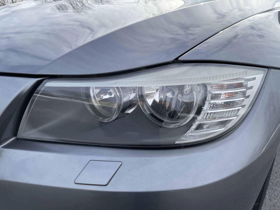 2011 BMW E90 3 Series Sedan - Image 30 of 31