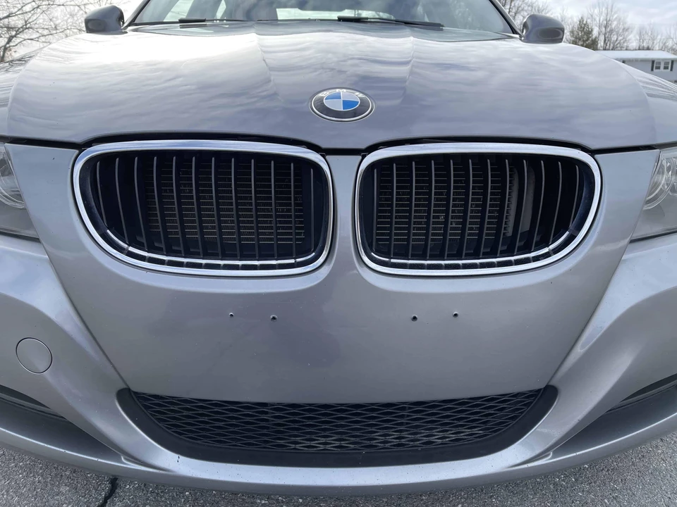 2011 BMW E90 3 Series Sedan - Image 29 of 31