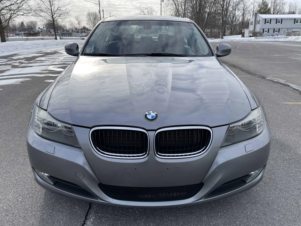 2011 BMW E90 3 Series Sedan - Image 7 of 31