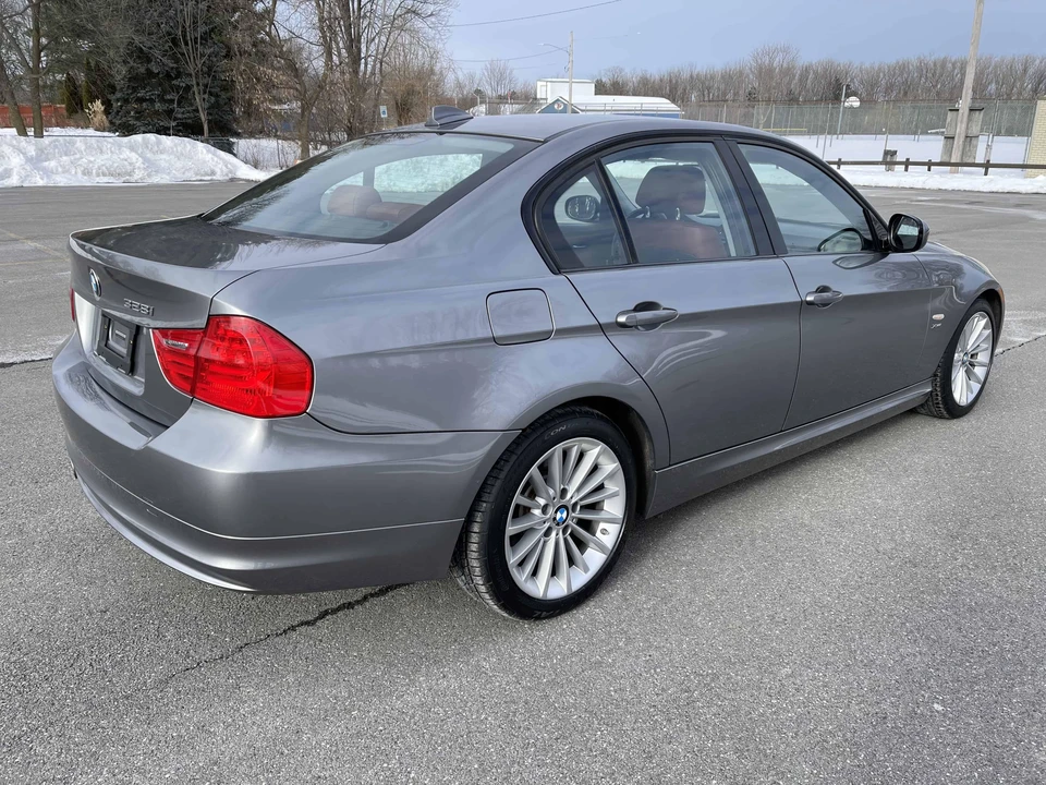 2011 BMW E90 3 Series Sedan - Image 18 of 31