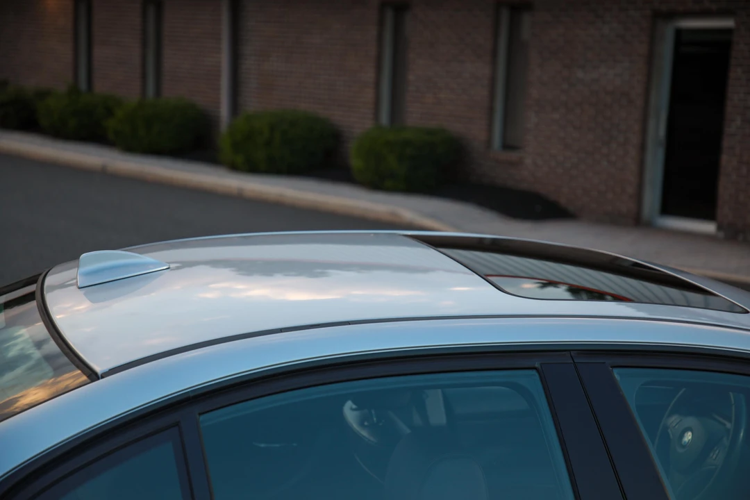 2011 BMW E90 3 Series Sedan - Image 24 of 31