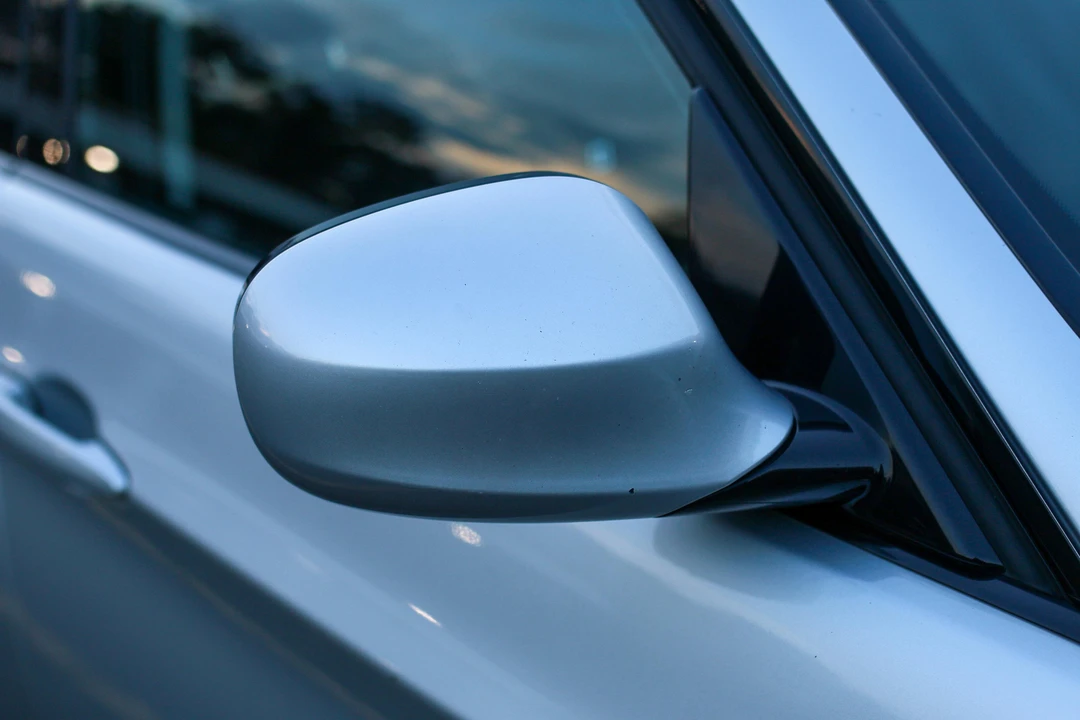 2011 BMW E90 3 Series Sedan - Image 27 of 31