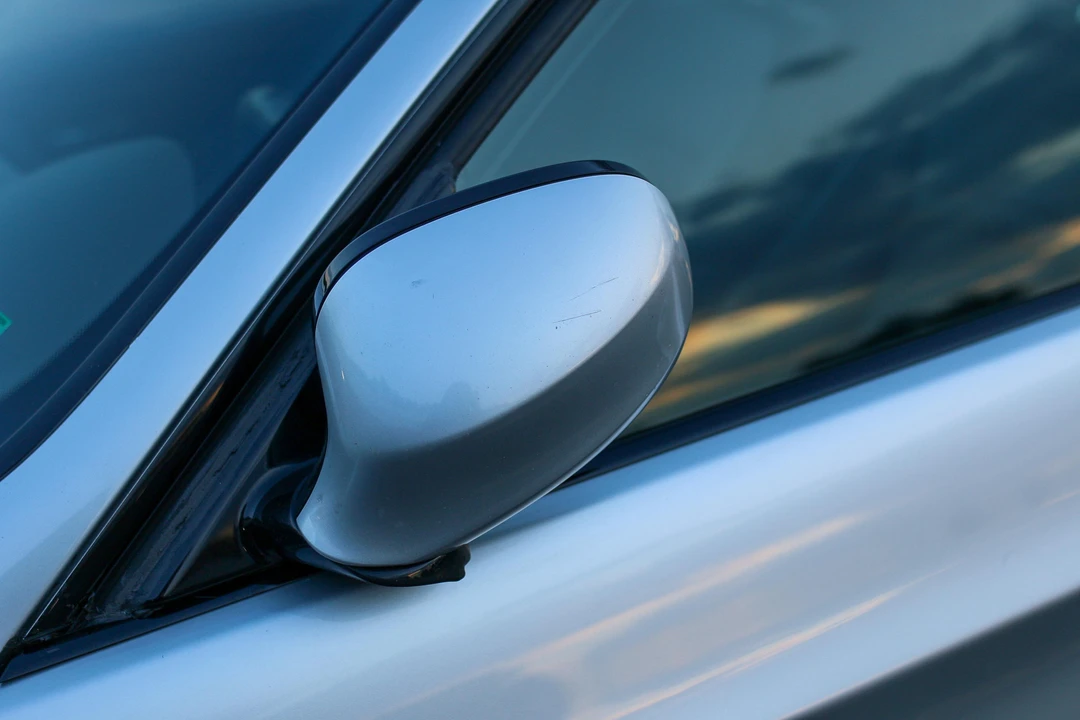 2011 BMW E90 3 Series Sedan - Image 16 of 31