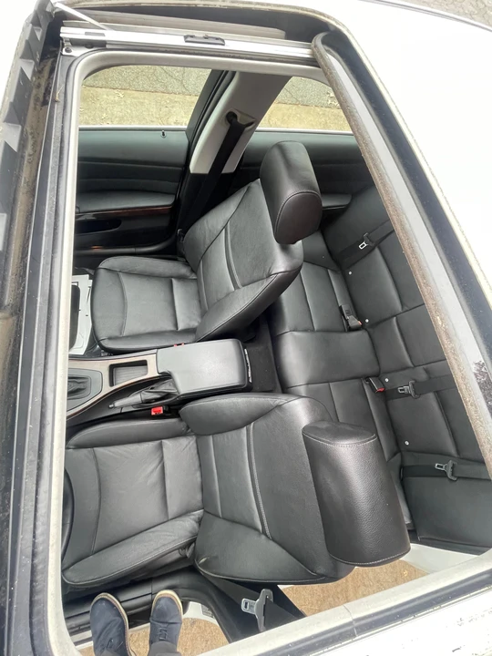 2011 BMW E90 3 Series Sedan - Image 31 of 31