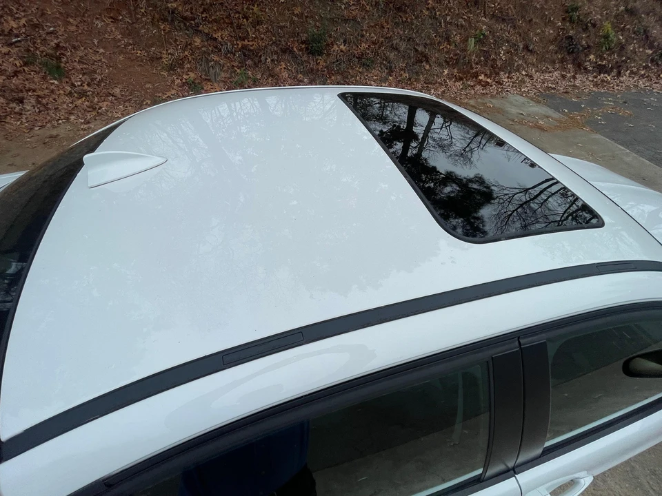 2011 BMW E90 3 Series Sedan - Image 29 of 31