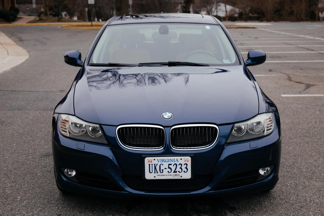 2011 BMW E90 3 Series Sedan - Image 2 of 25